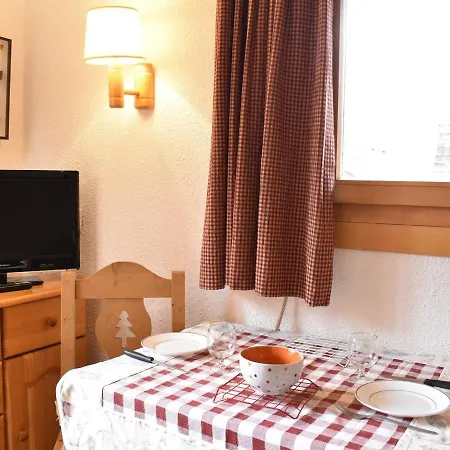 Renove Pour 3 Personnes A Meribel, Proche Pistes Et Commerces, Balcon Sud - Fr-1-180-33 Apartment Meribel